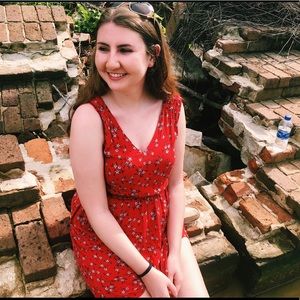 Meet your Posher, Deirdre